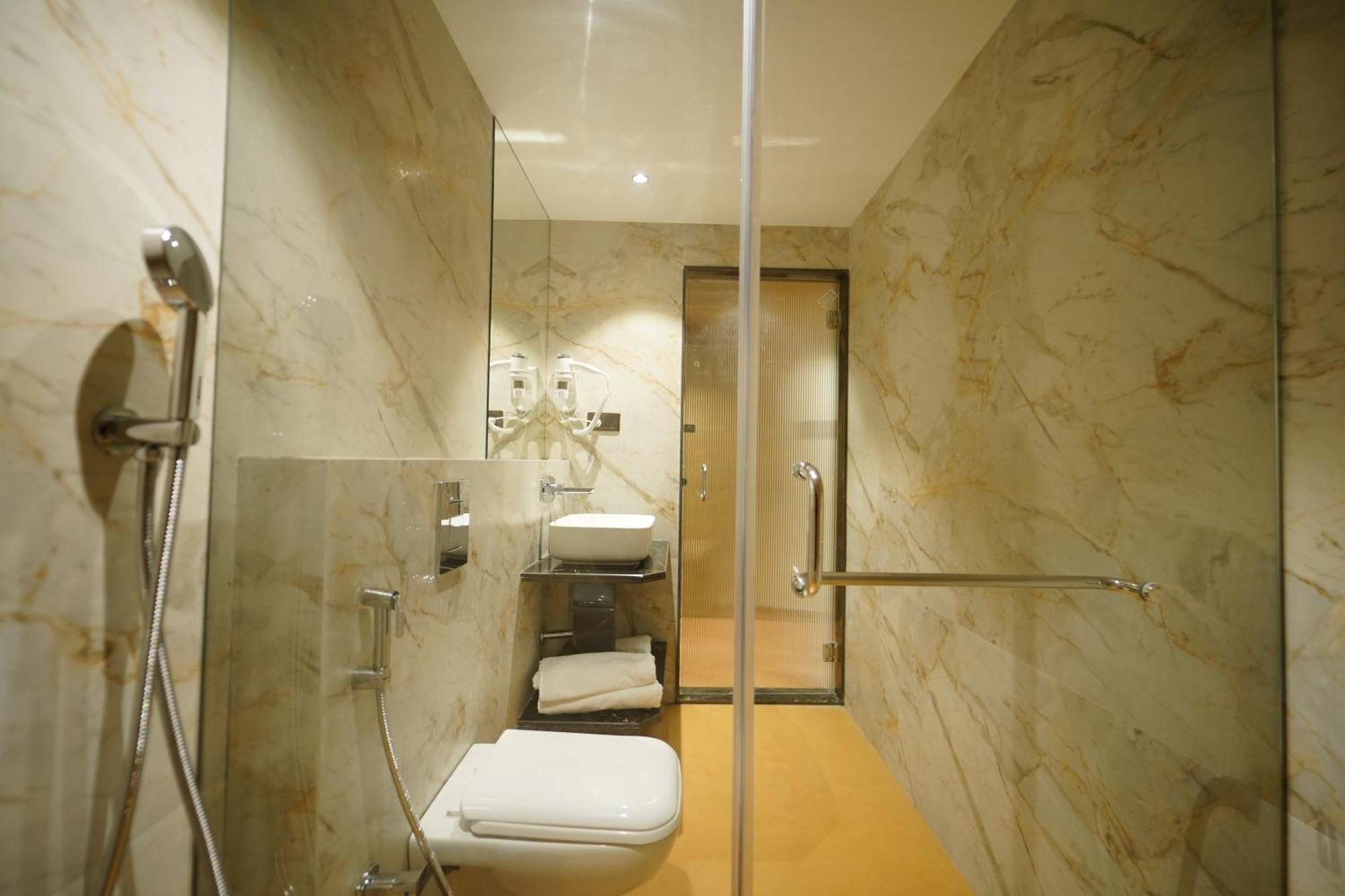 Hotel Park Inn Nellore - Near The Hospital & Highway Exterior photo